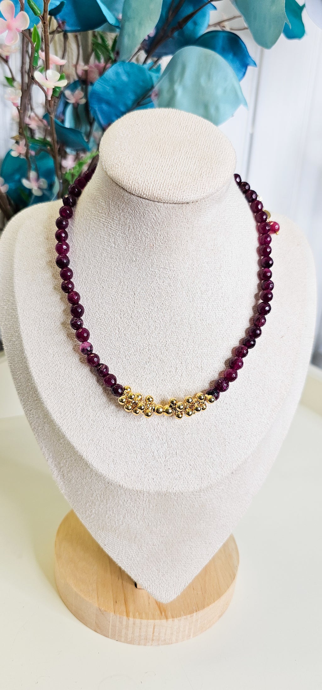 beaded burgundy necklace