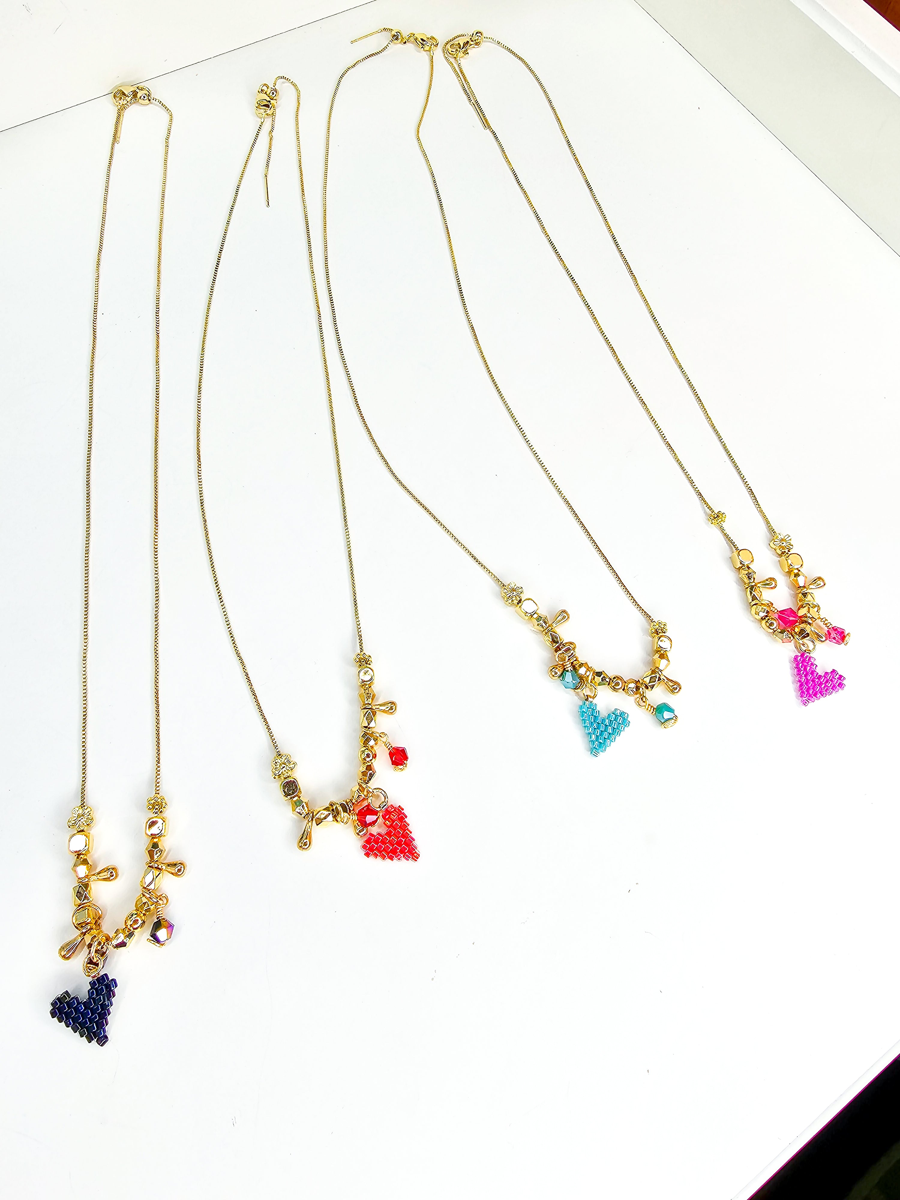 minimalist heart necklace